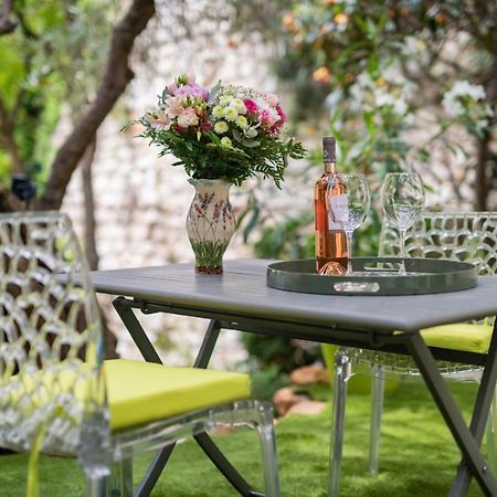 Appartement Lumineux Avec Terrasse Jardin Et Acces Piscine Villefranche-sur-Mer Zewnętrze zdjęcie