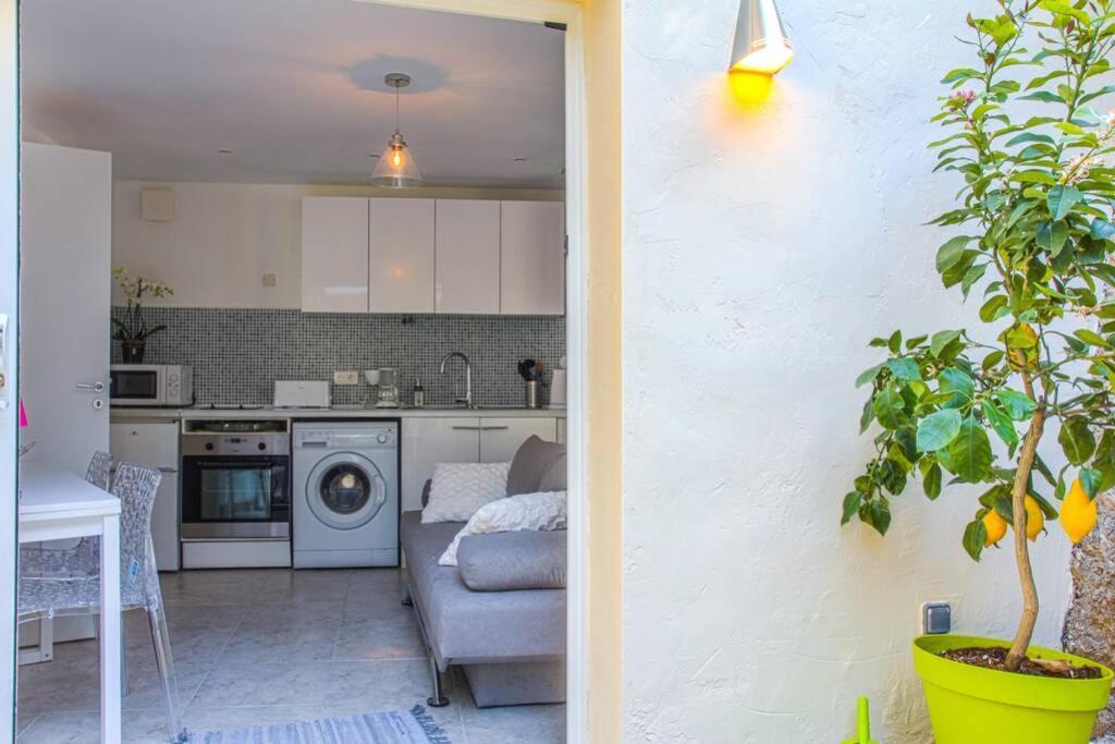 Appartement Lumineux Avec Terrasse Jardin Et Acces Piscine Villefranche-sur-Mer Zewnętrze zdjęcie